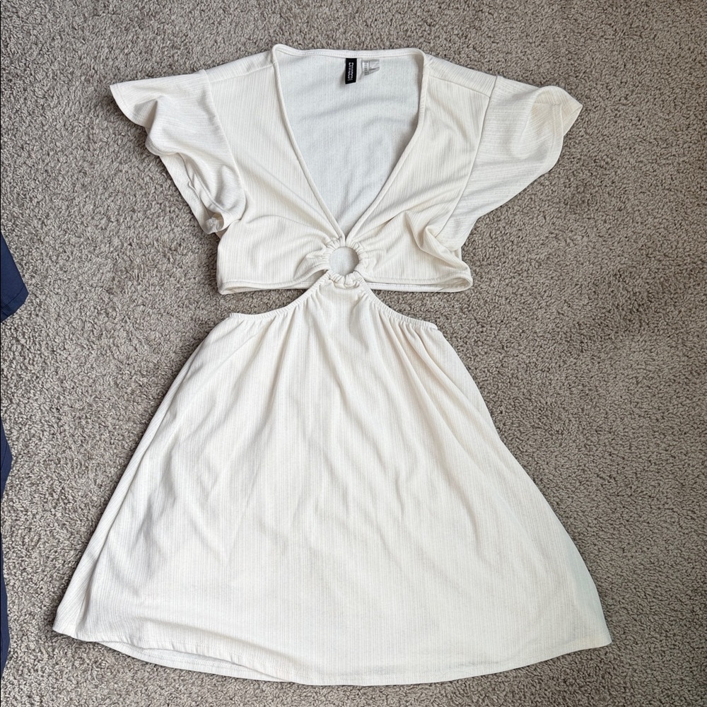 Divided Cut-Out Dress